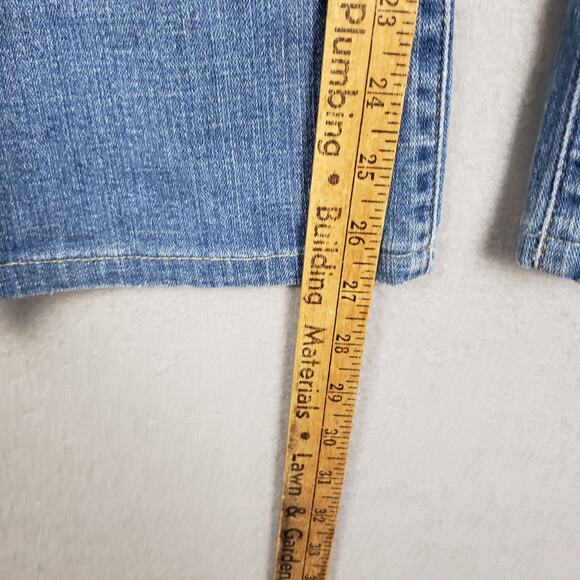 Levi's Women's Size 8 Curvy Bootcut Jeans Retro Flap Pockets Western Cowgirl - Picture 6 of 13